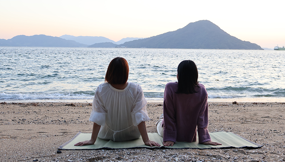 せとうち「茣蓙(ござ)」リング～穏やかな自然に心と体を浸す～